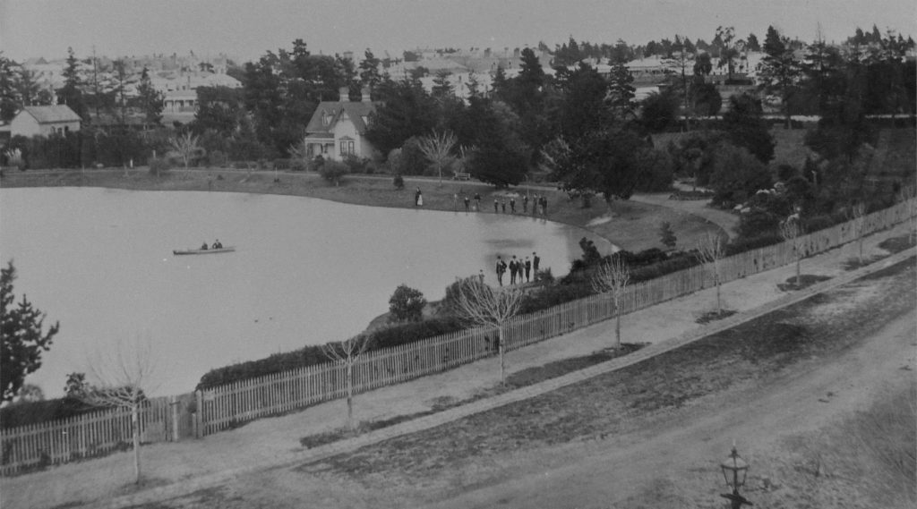 Queens Park 1899-1 1800